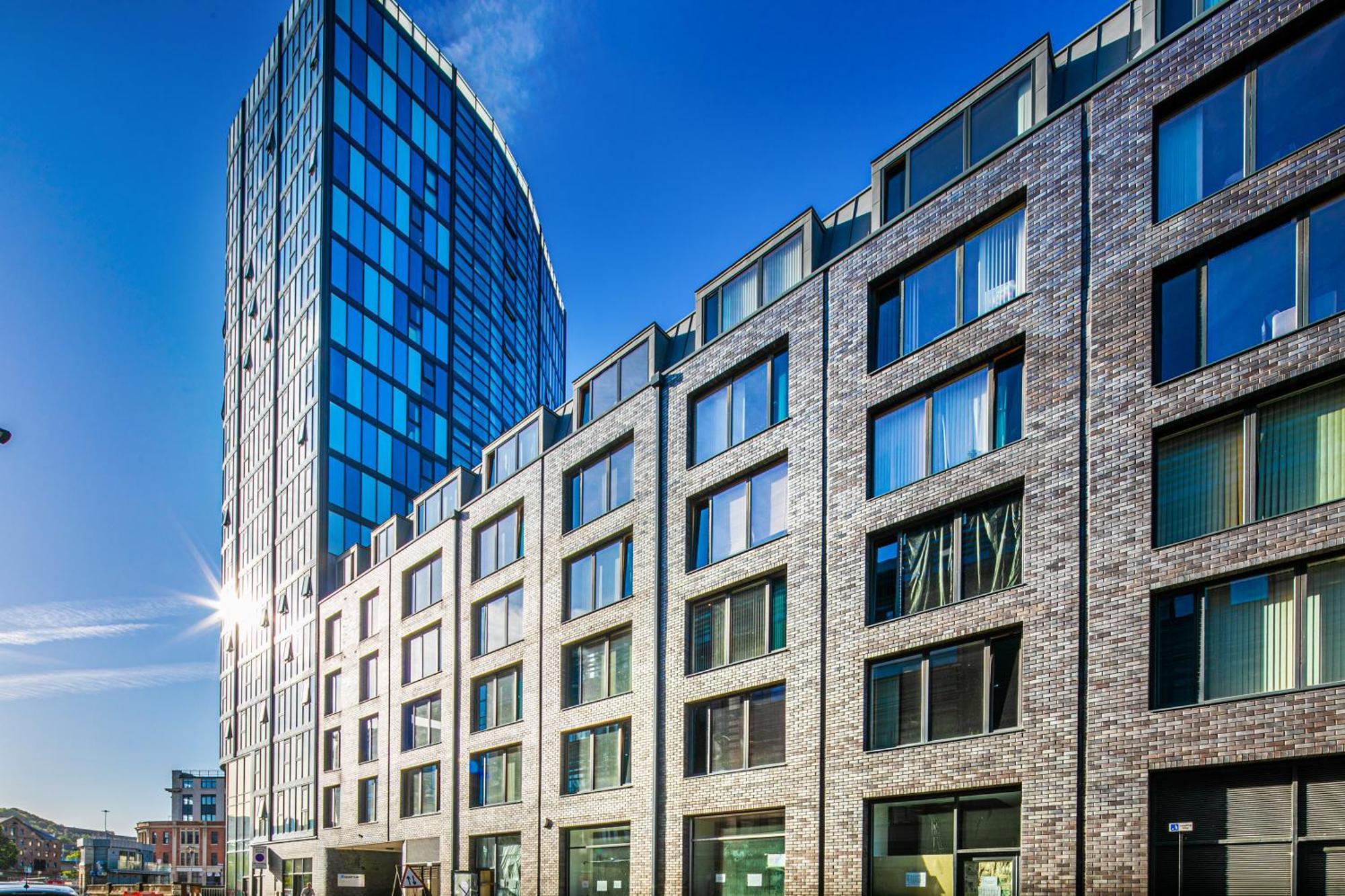 Stylish 2 Bed Apt 18 - City Centre, Free Parking, Espresso Machine & Netflix - Hosted By Stay Host Save Sheffield Exterior foto